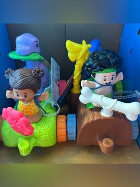 Fisher-Price Little People Dinosaur Parade Adventure Set both Boy and Girl sets